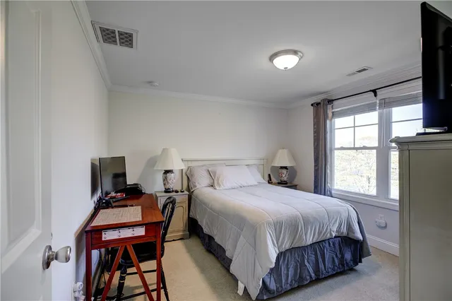 $2,800 | 17 Mariner Way, Middletown, RI 02842