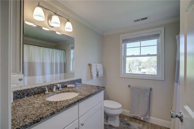 $2,800 | 17 Mariner Way, Middletown, RI 02842