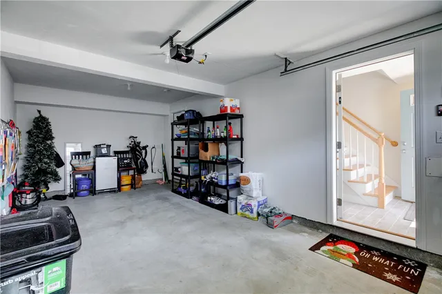 $2,800 | 17 Mariner Way, Middletown, RI 02842