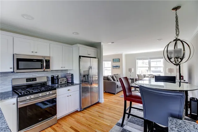 $2,800 | 17 Mariner Way, Middletown, RI 02842