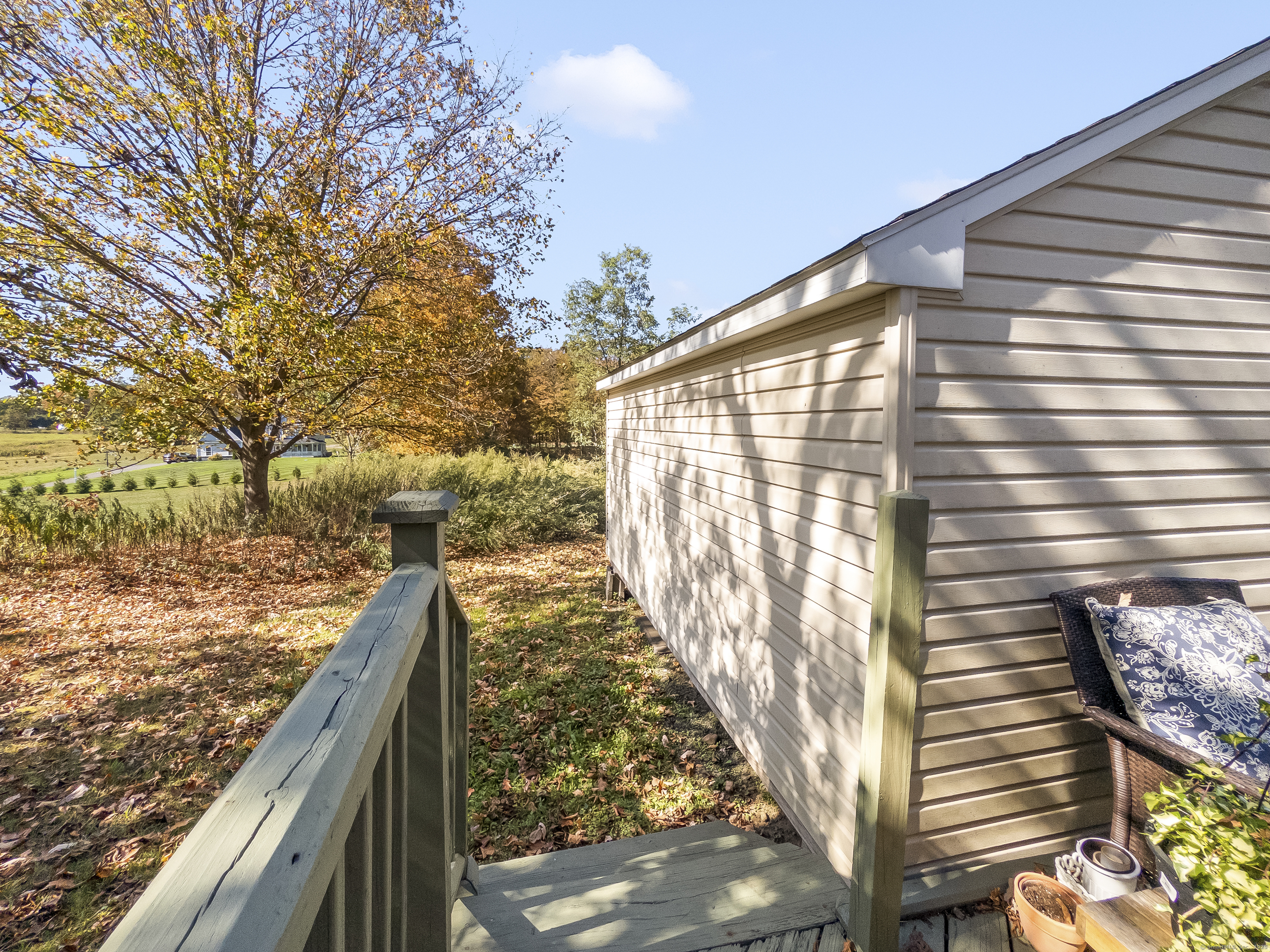 944 Totoket Road North Branford, CT 06472 - Photo 15 of 17