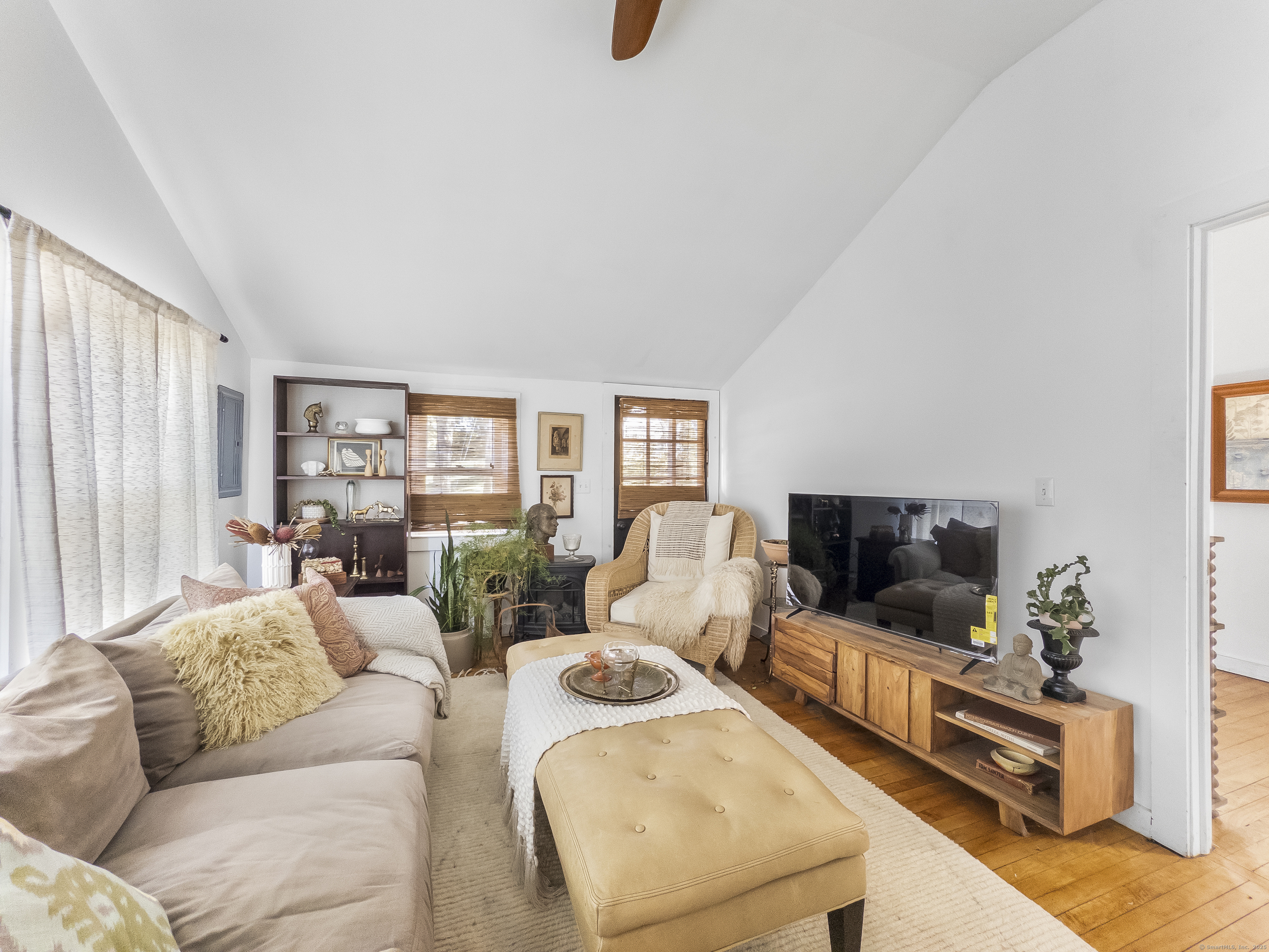 944 Totoket Road North Branford, CT 06472 - Photo 2 of 17