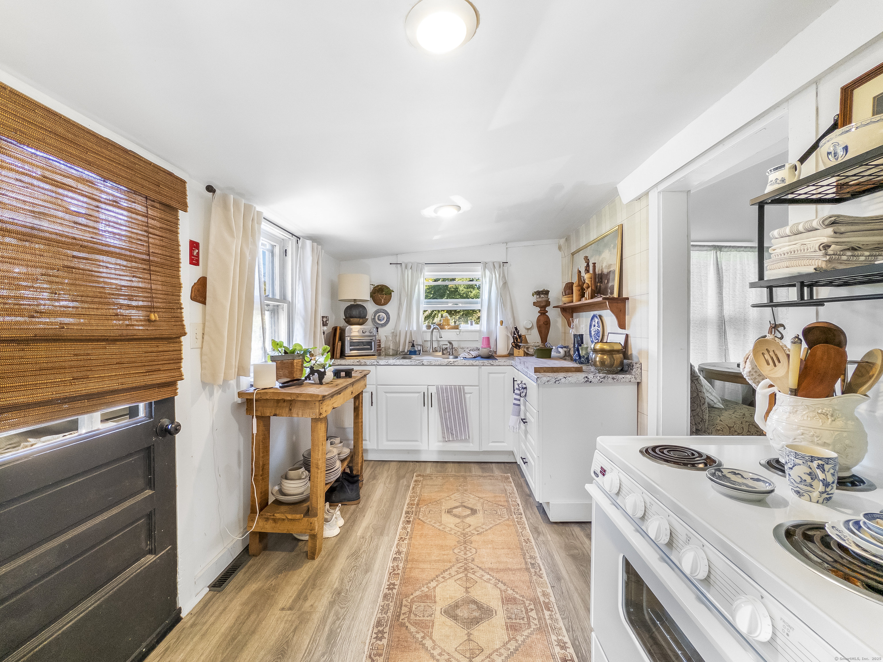 944 Totoket Road North Branford, CT 06472 - Photo 7 of 17