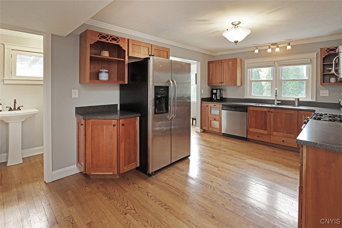 105 Maple Drive De Witt, NY 13066 - Photo 14 of 49