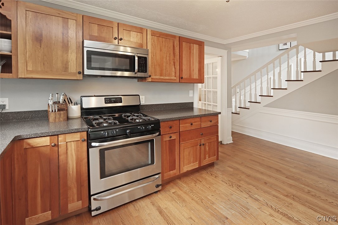 105 Maple Drive De Witt, NY 13066 - Photo 17 of 49