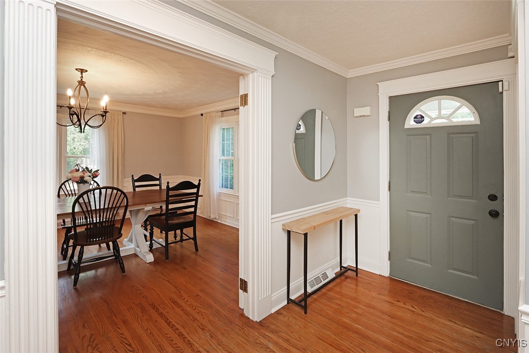 105 Maple Drive De Witt, NY 13066 - Photo 2 of 49