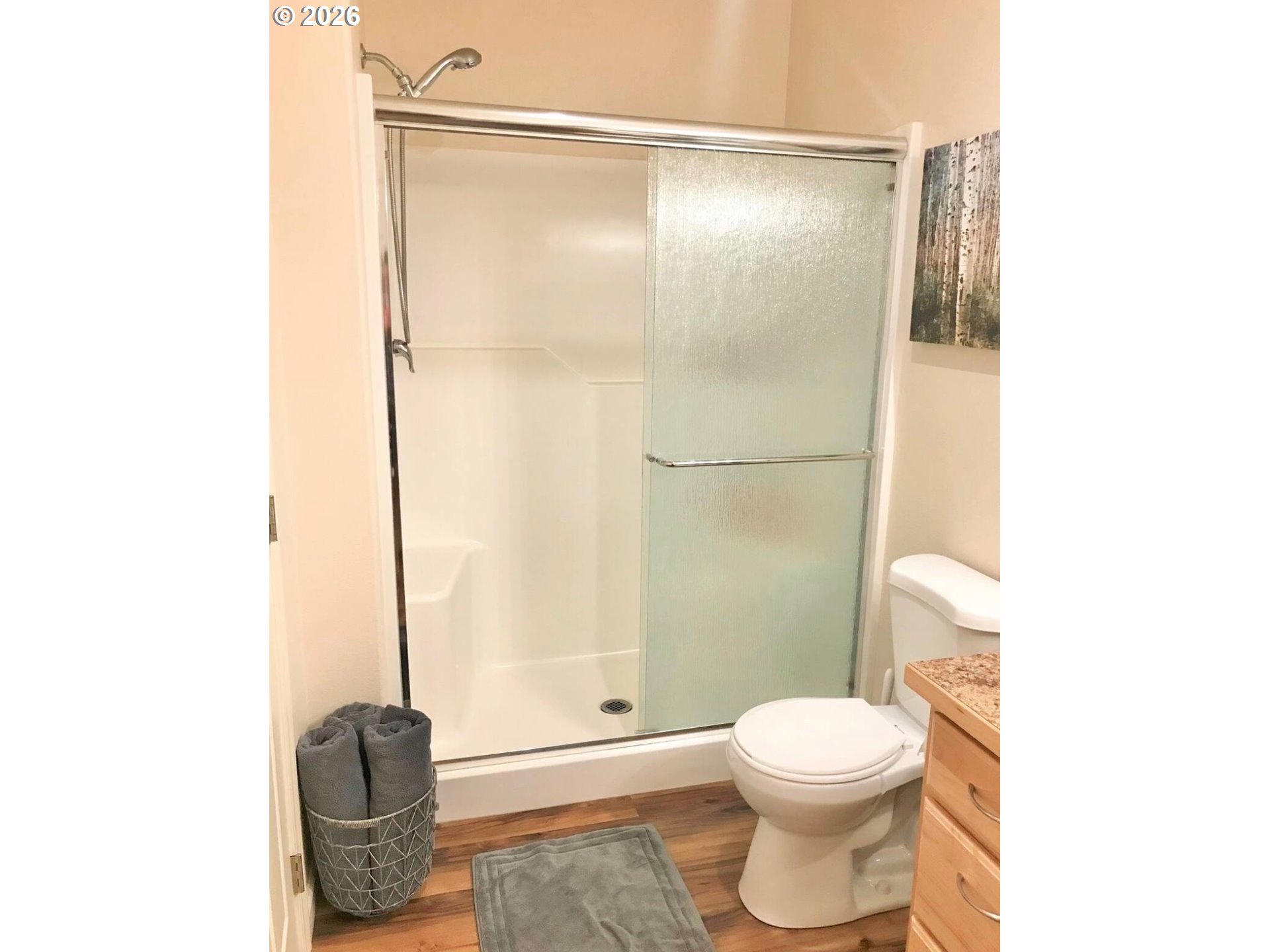 1640 19th Street Florence, OR 97439 - Photo 7 of 25 Bathroom