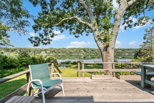 391 Barnes Road Oak Bluffs, MA 02557 - Photo 15 of 22 Craft (2)