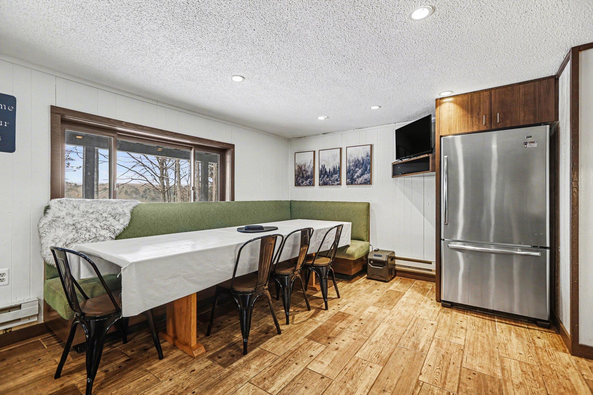 6598 Del Mason Road Bellaire, MI 49615 - Photo 7 of 37 1943078-b556b93c-91e1-40ca-94be-cc225cc451f9.JPG