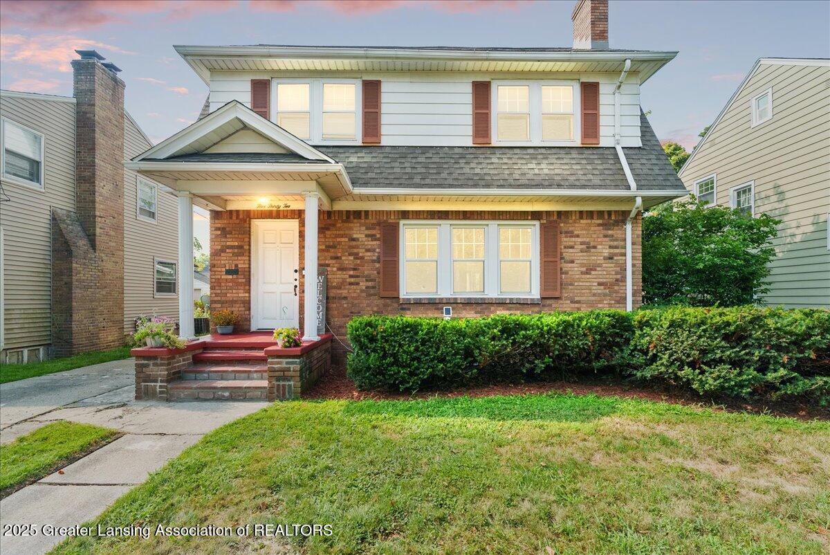 532 Riley Street Lansing, MI 48910 - Photo 1 of 38 01-Media Jett - 29