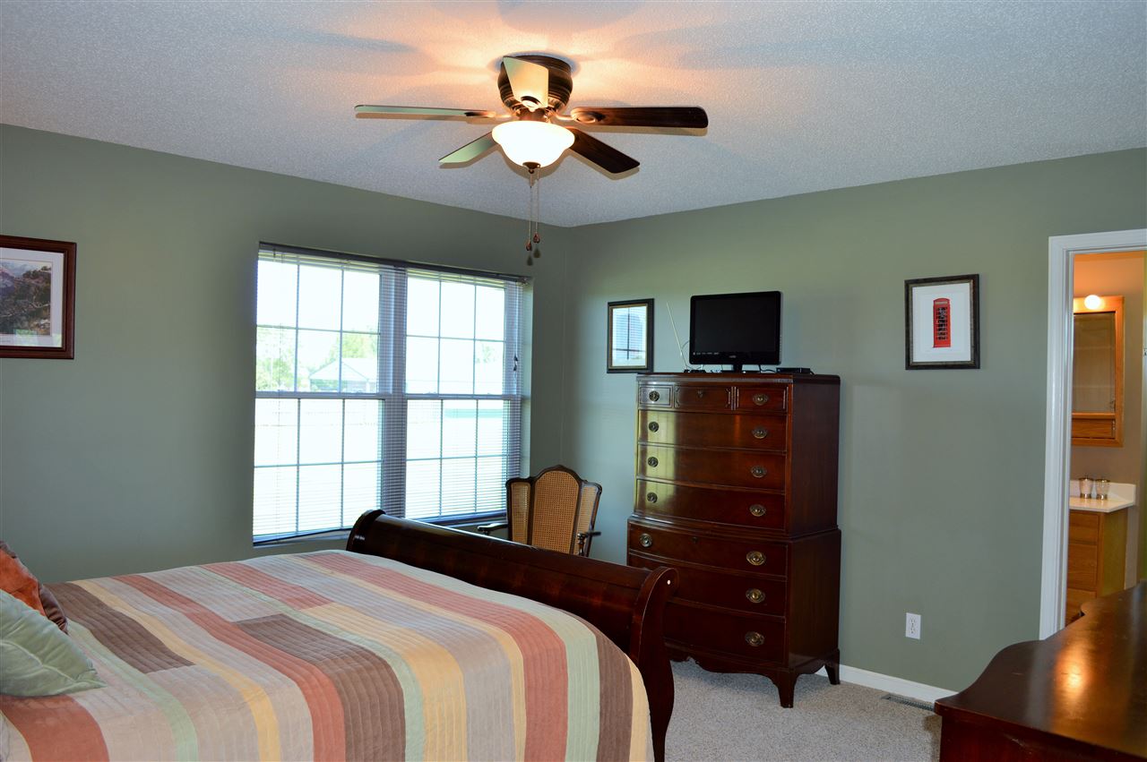 9823 88th Street West Taylor Ridge, IL 61284 - Photo 16 of 24 Gallery Image 16