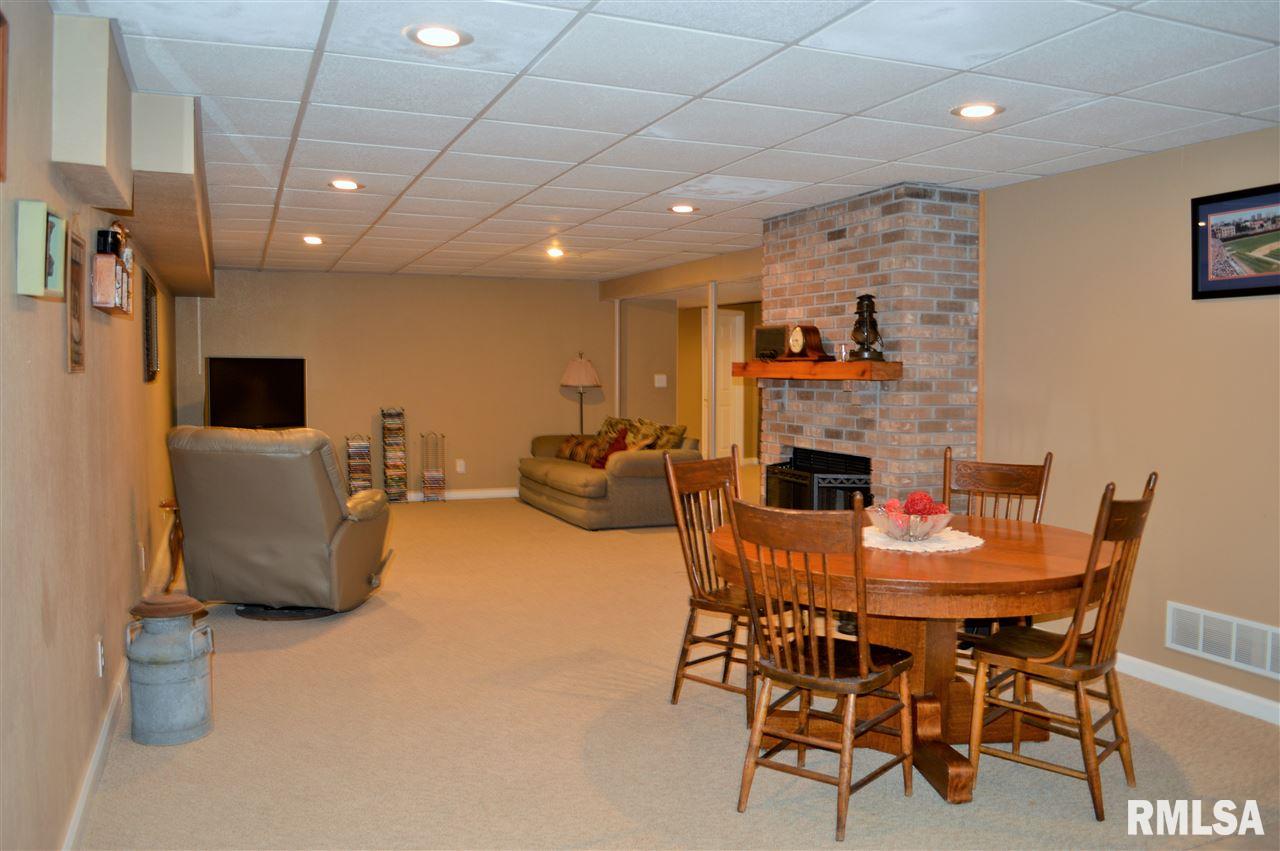 9823 88th Street West Taylor Ridge, IL 61284 - Photo 18 of 24 Gallery Image 18