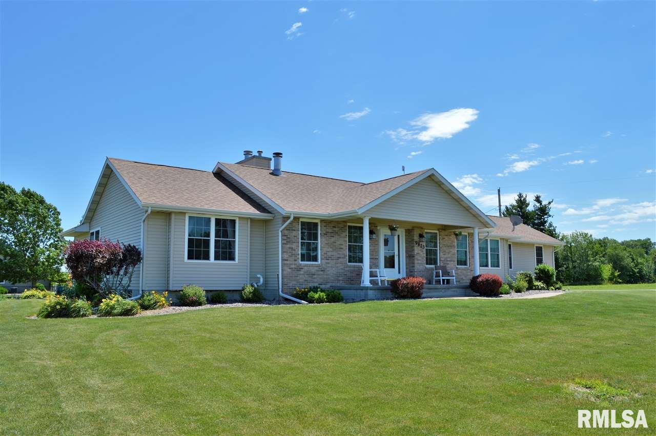 9823 88th Street West Taylor Ridge, IL 61284 - Photo 2 of 24 Gallery Image 2