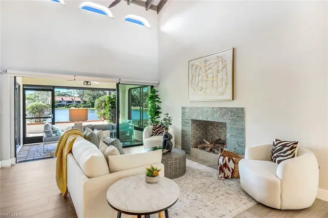 $639,555 | 15455 Royal Fern Lane North, Unit 22B, Naples, FL 34110