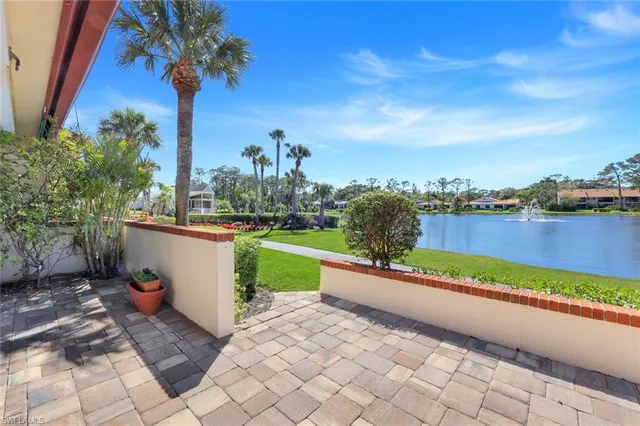 $639,555 | 15455 Royal Fern Lane North, Unit 22B, Naples, FL 34110