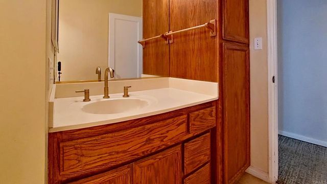 $1,900,000 | 2862 Highland Drive, Carlsbad, CA 92008