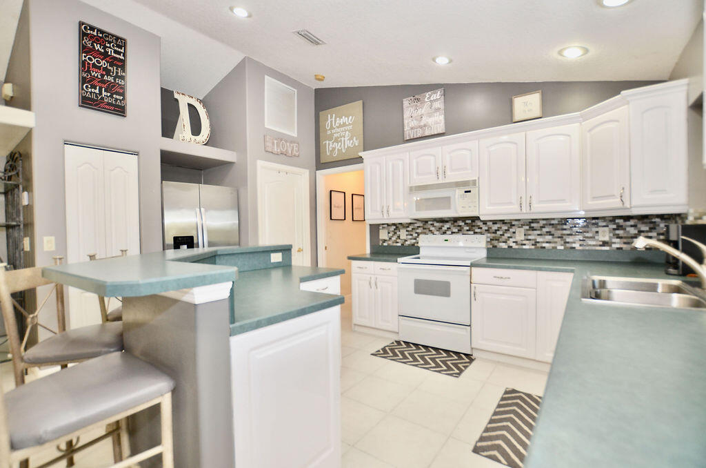 2237 Southwest Salmon Road Port St. Lucie, FL 34953 - Photo 11 of 45 2237 Sw Salmon K1