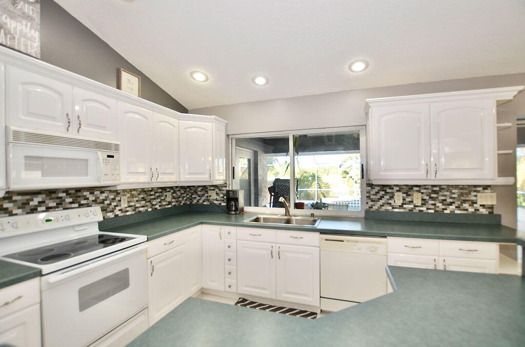 2237 Southwest Salmon Road Port St. Lucie, FL 34953 - Photo 14 of 45 2237 Sw Salmon K4