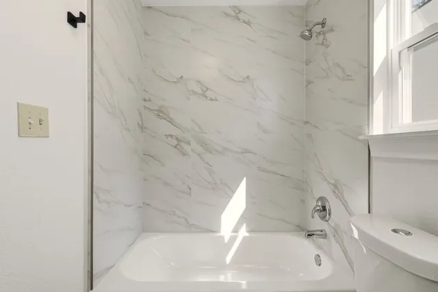 $3,700 | 814 West Mary Street, Unit B, Austin, TX 78704