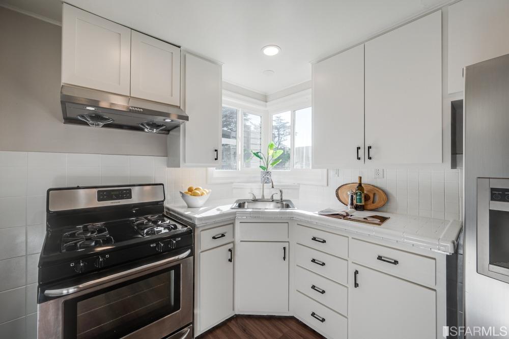 290 Clifton Road Pacifica, CA 94044 - Photo 7 of 60