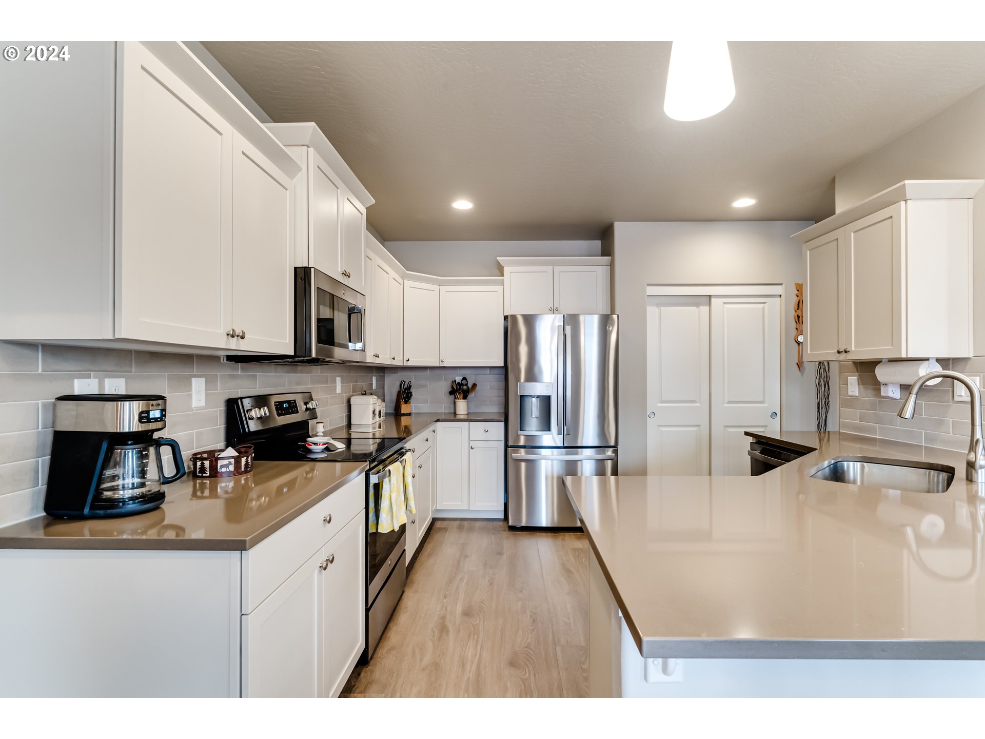 1317 Lorien Lane Eugene, OR 97404 - Photo 11 of 32