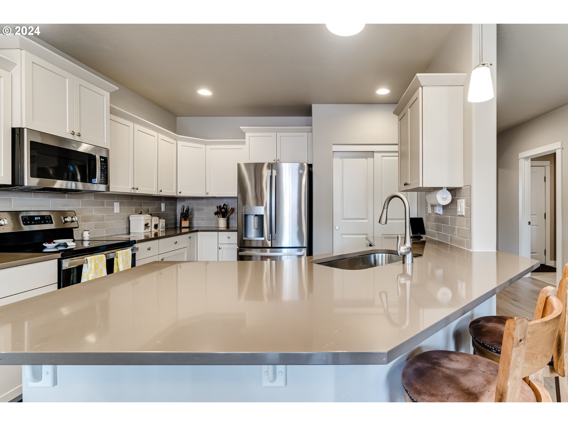 1317 Lorien Lane Eugene, OR 97404 - Photo 13 of 32