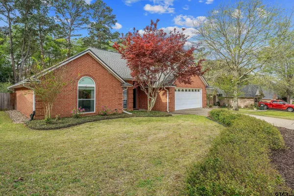 $289,900 | 11951 Acadia Drive, Tyler, TX 75703