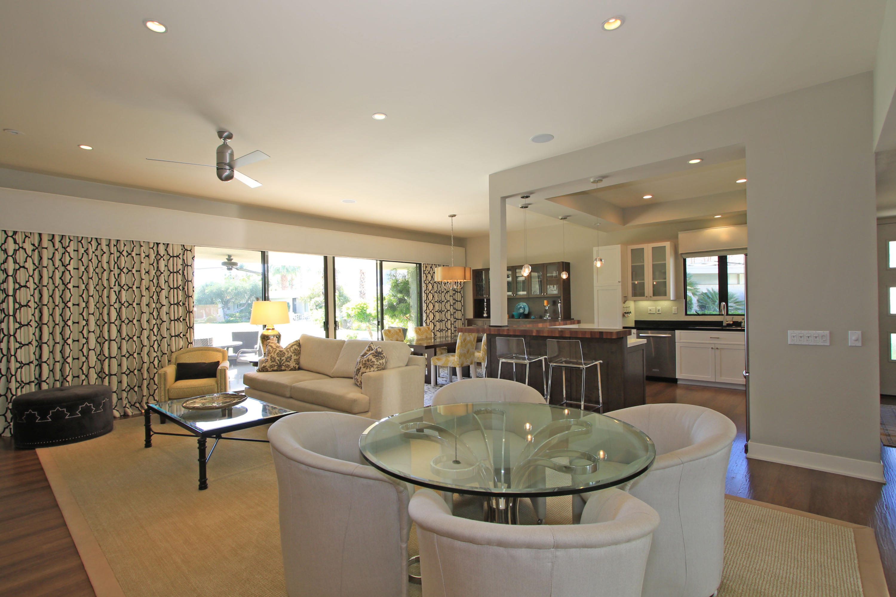 45760 Pawnee Road Indian Wells, CA 92210 - Photo 6 of 56 a living room with furniture and a large window