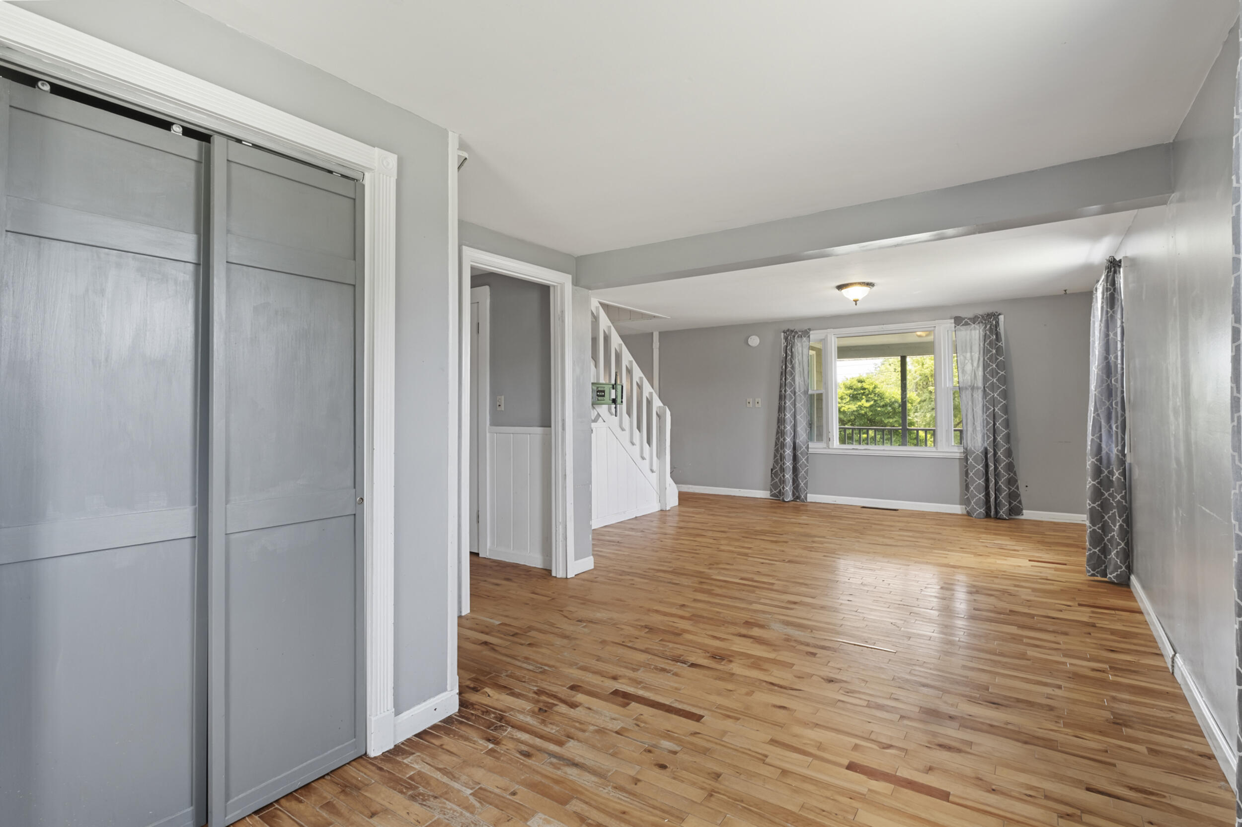 256 Belgrade Road Mount Vernon, ME 04352 - Photo 25 of 47 256_belgrade_rd-interior-12