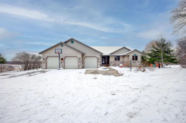 $1,200,000 | S4168 Crawford Street, Baraboo, WI 53913