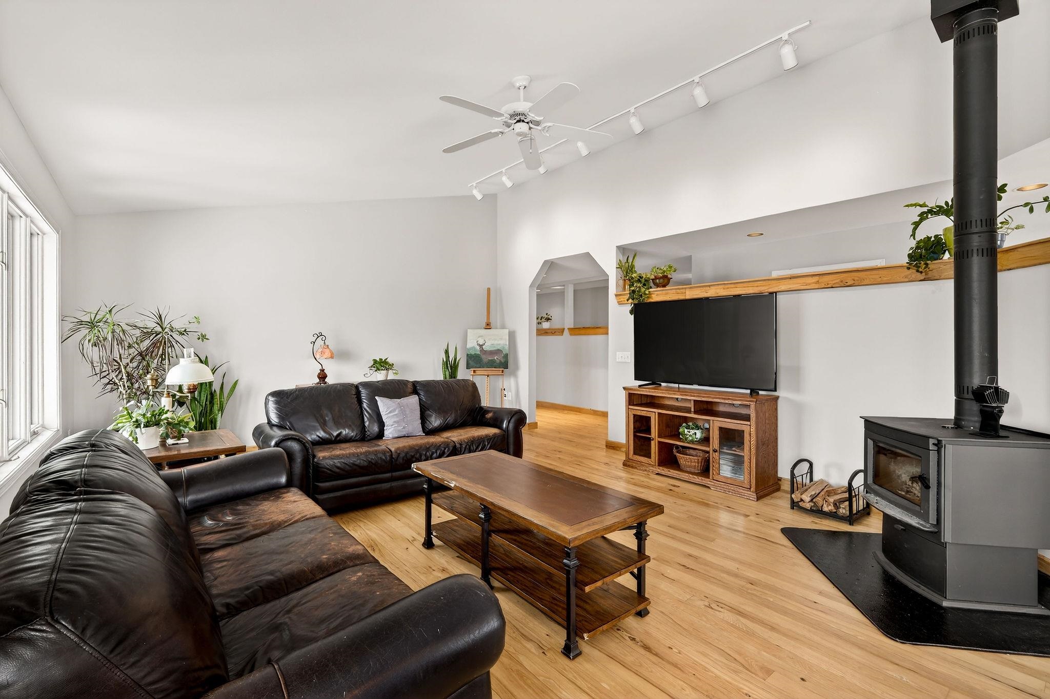 S4168 Crawford Street Baraboo, WI 53913 - Photo 4 of 70