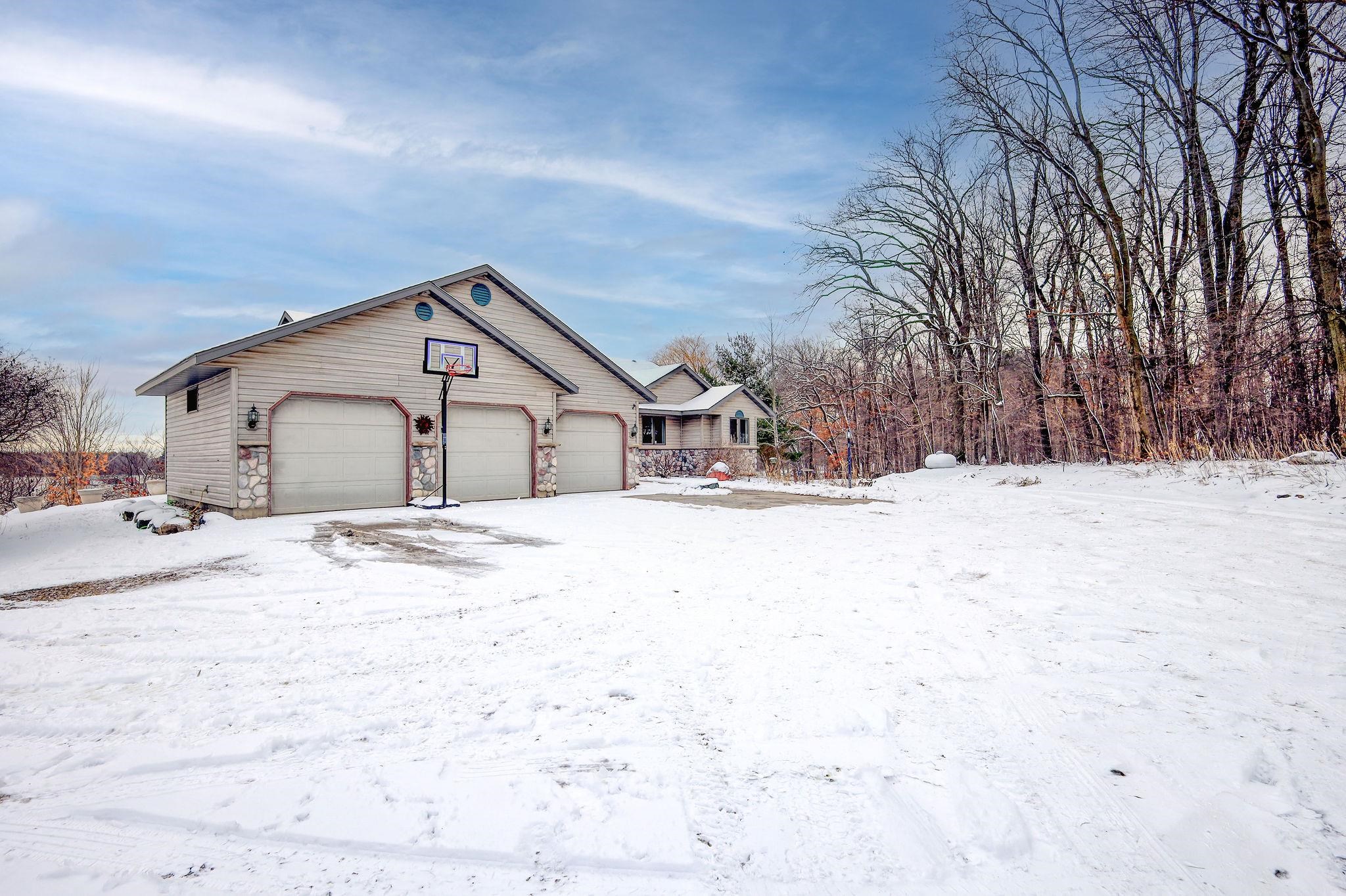 S4168 Crawford Street Baraboo, WI 53913 - Photo 44 of 72