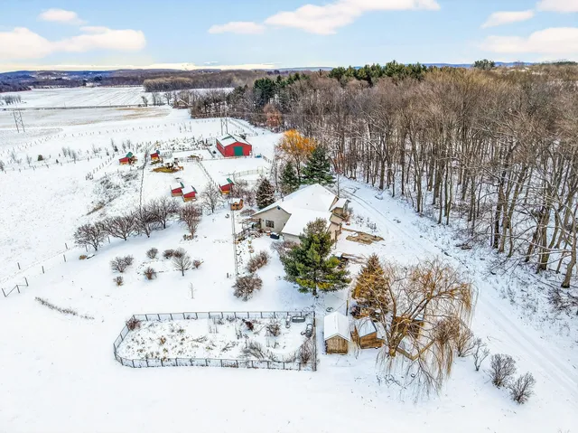 $1,200,000 | S4168 Crawford Street, Baraboo, WI 53913