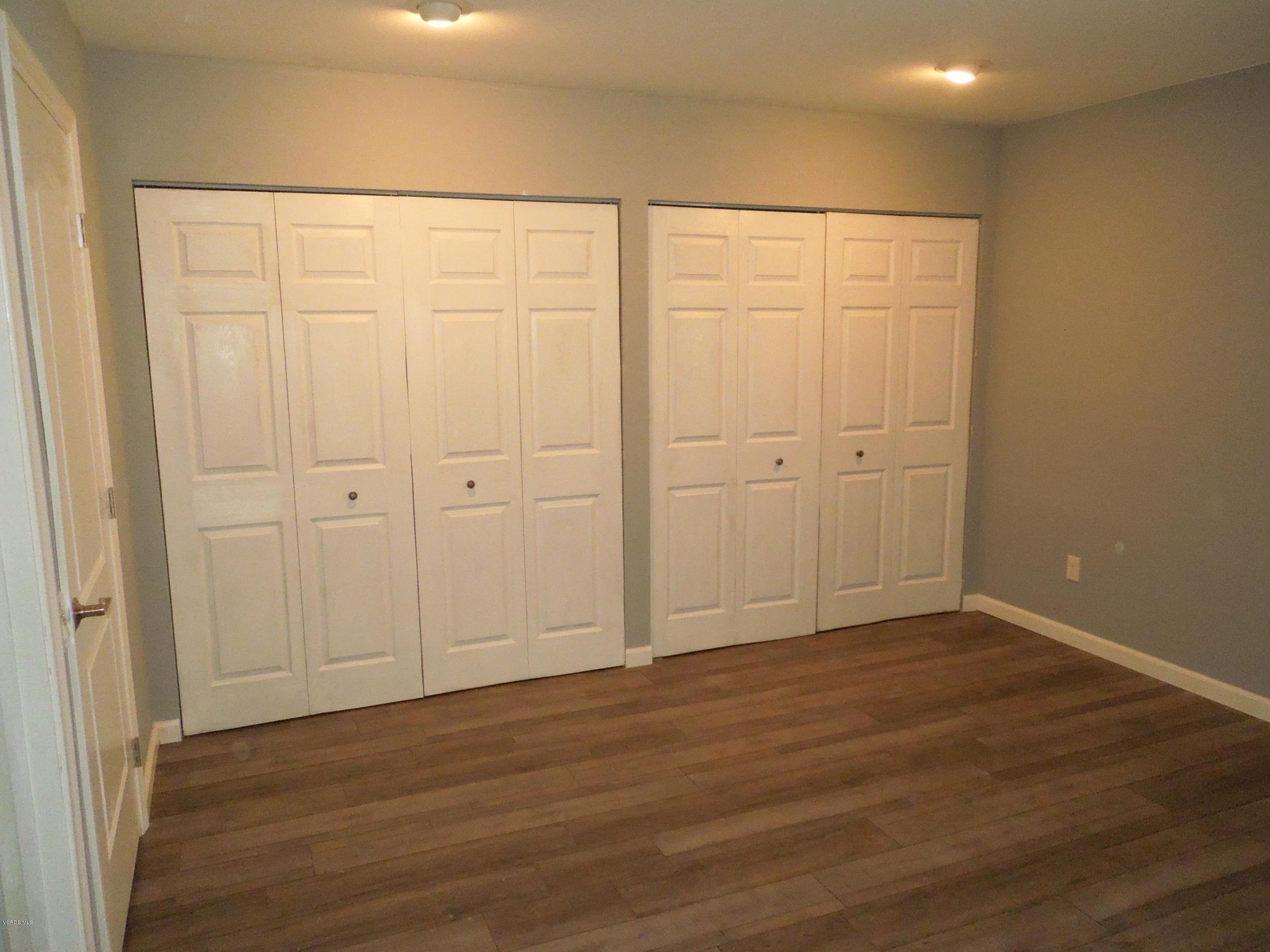 20213 Village 20 Camarillo, CA 93012 - Photo 11 of 35 LV20213MBRCloset