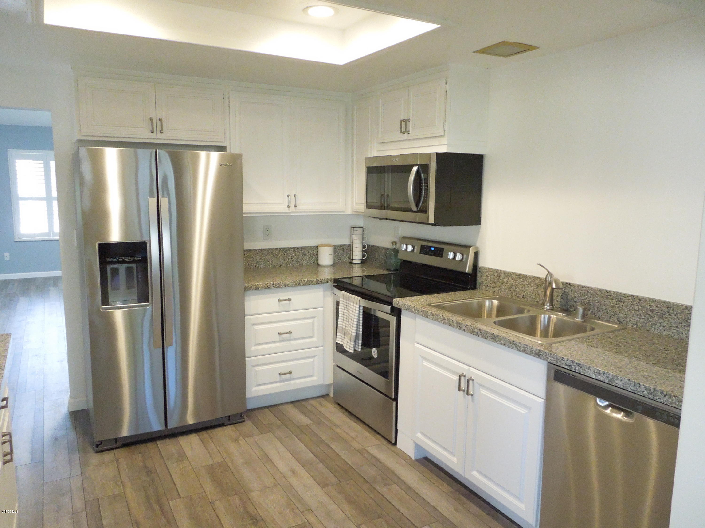 20213 Village 20 Camarillo, CA 93012 - Photo 17 of 35 DSCN8368