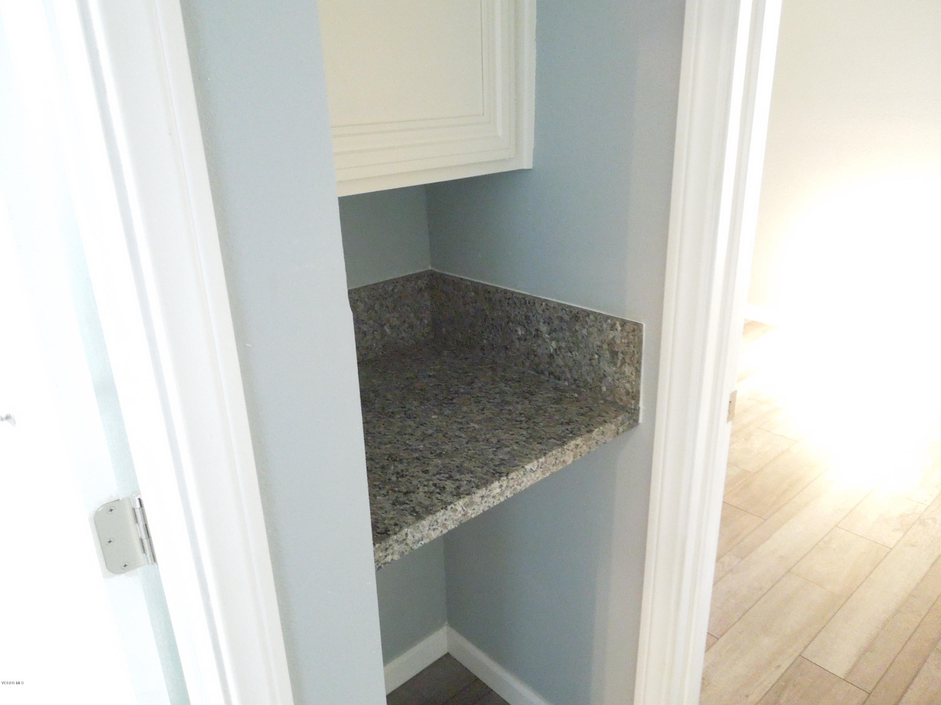 20213 Village 20 Camarillo, CA 93012 - Photo 8 of 35 DSCN8063