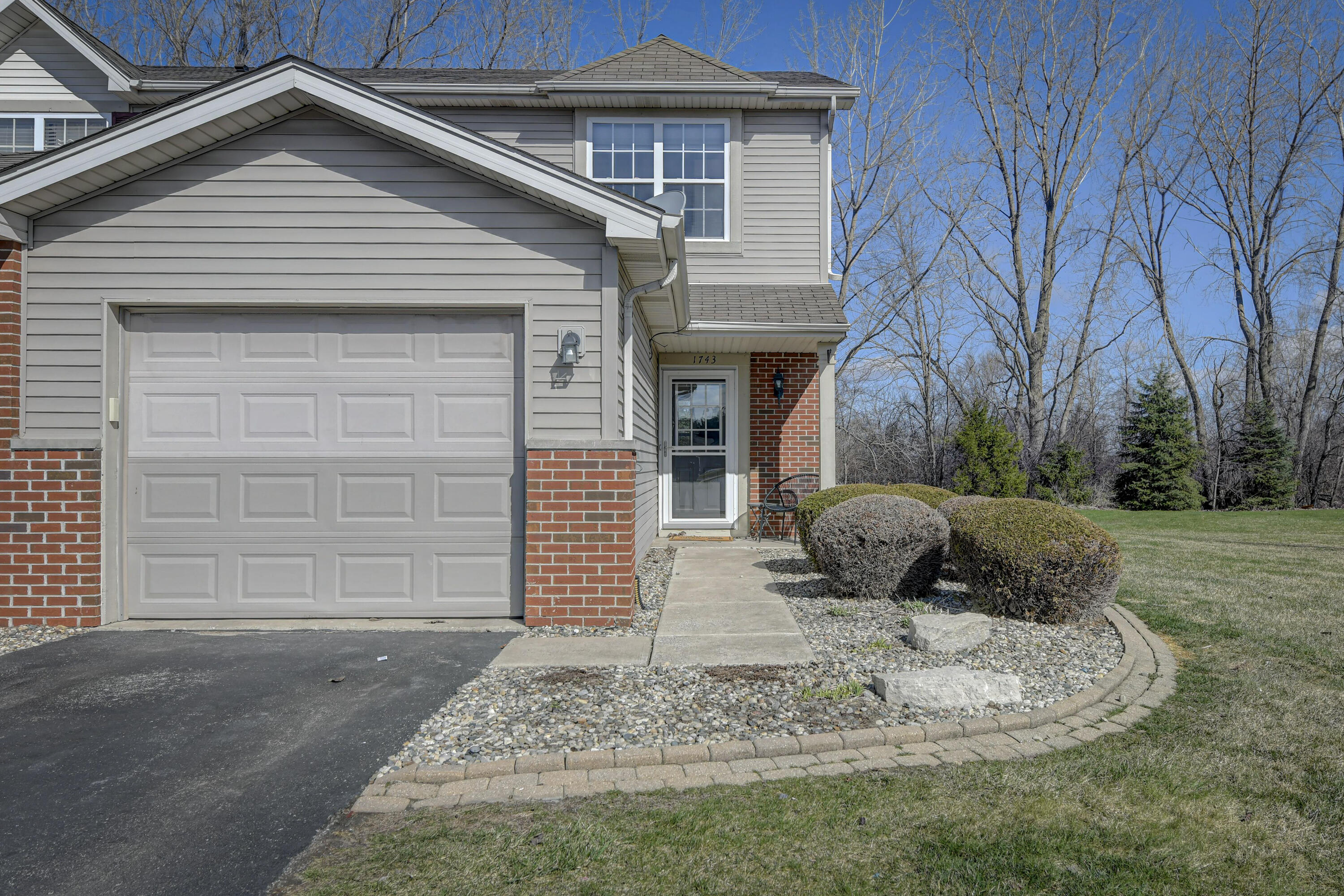 1743 Springtime Court Dyer, IN 46311 - Photo 2 of 24 3000x2000