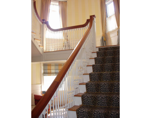 446 Main Street Waltham, MA 02452 - Photo 7 of 22