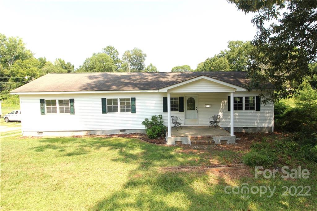 301 Walnut Street Clover, SC 29710 - Photo 1 of 16 Gallery Image 1