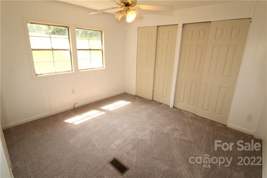 301 Walnut Street Clover, SC 29710 - Photo 11 of 16 Gallery Image 11