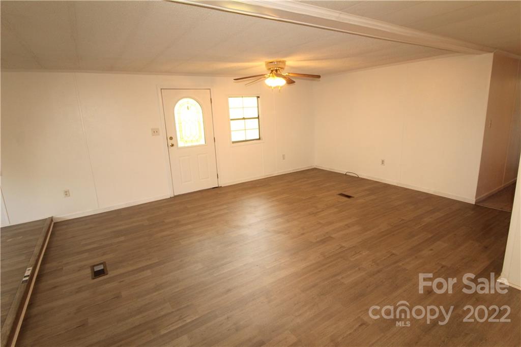 301 Walnut Street Clover, SC 29710 - Photo 3 of 16 Gallery Image 3