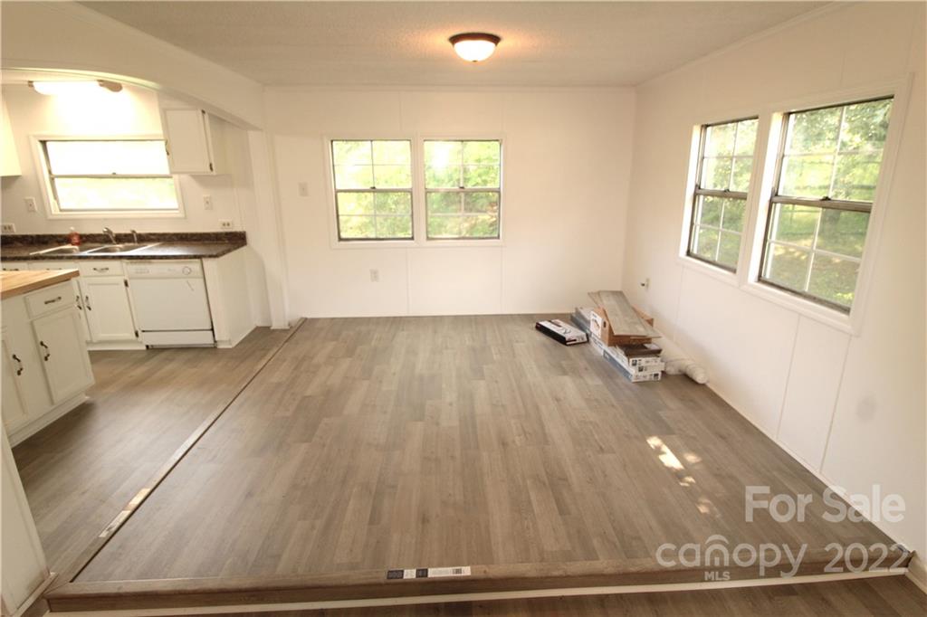 301 Walnut Street Clover, SC 29710 - Photo 7 of 16 Gallery Image 7