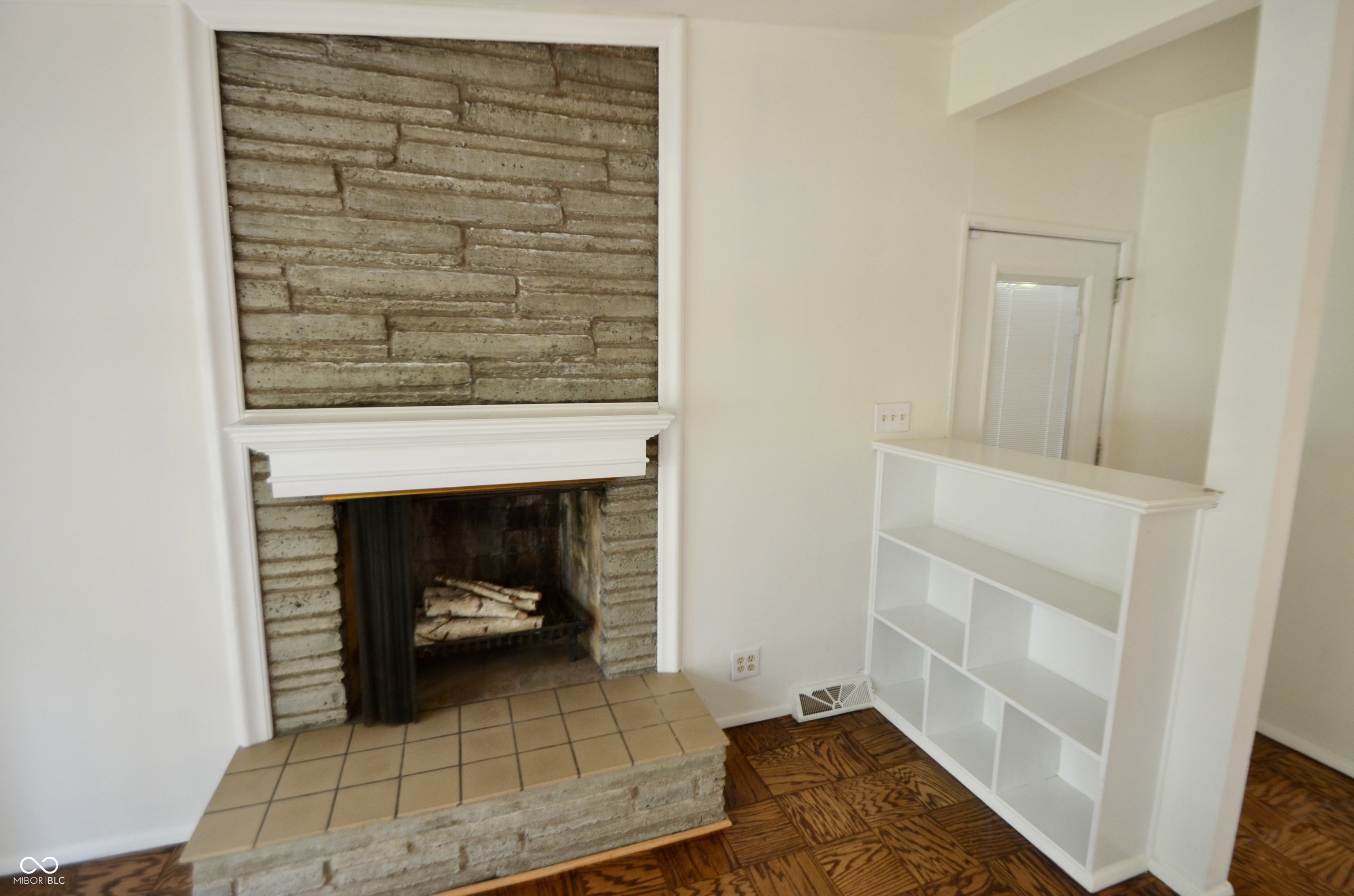 5811 Radnor Road Indianapolis, IN 46226 - Photo 6 of 45 Gallery Image 6