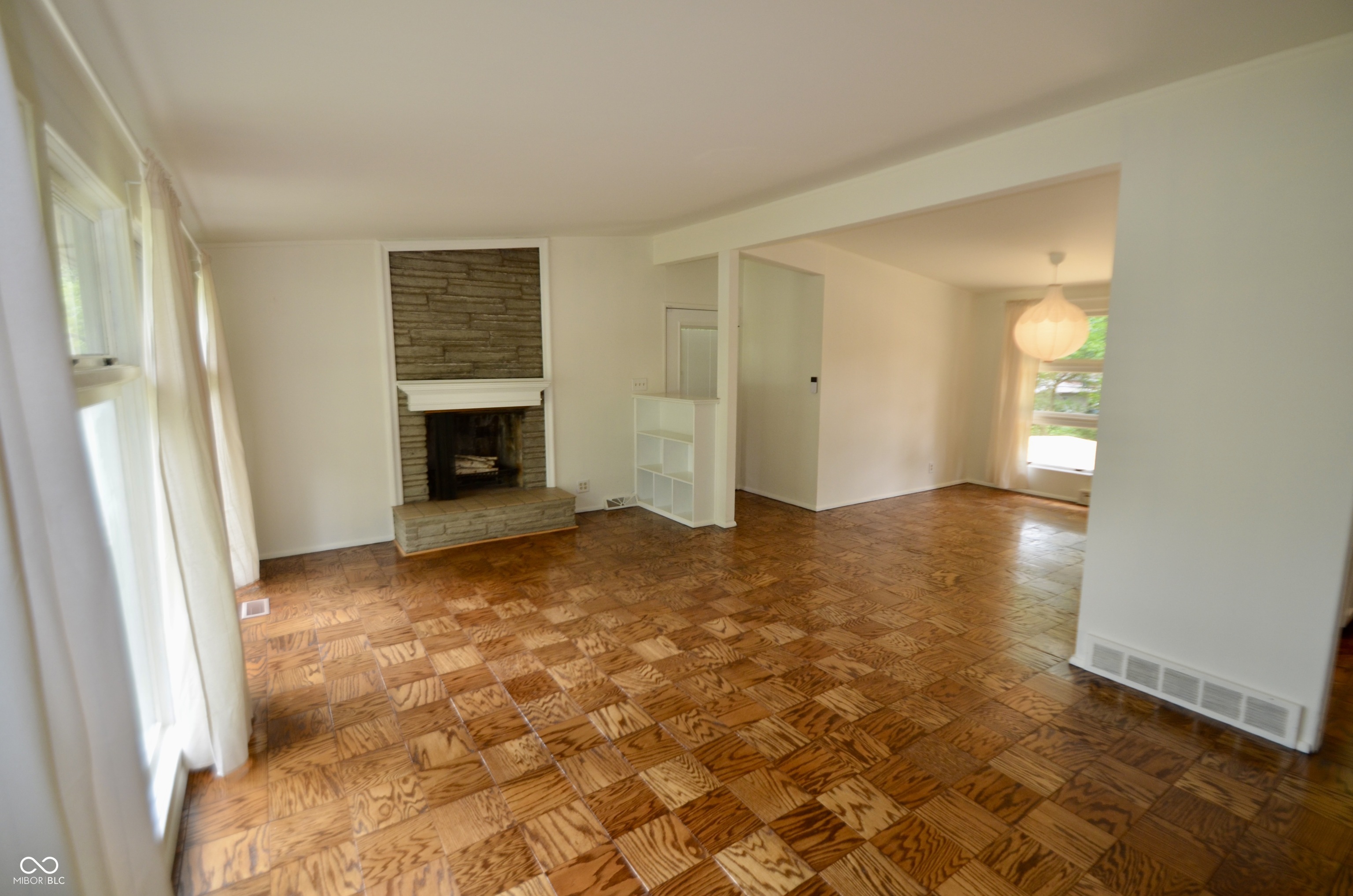 5811 Radnor Road Indianapolis, IN 46226 - Photo 7 of 45 Gallery Image 7