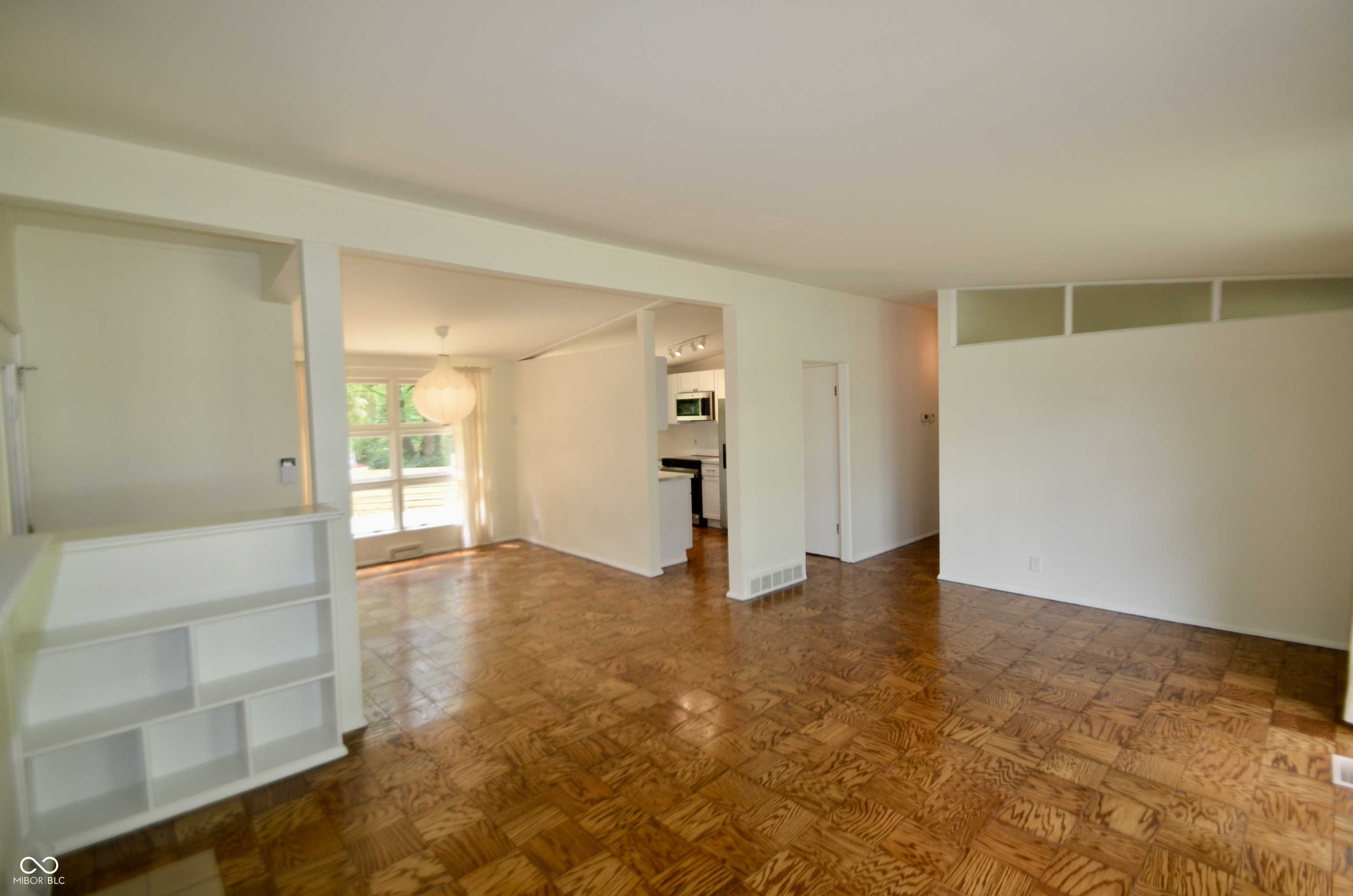 5811 Radnor Road Indianapolis, IN 46226 - Photo 8 of 45 Gallery Image 8