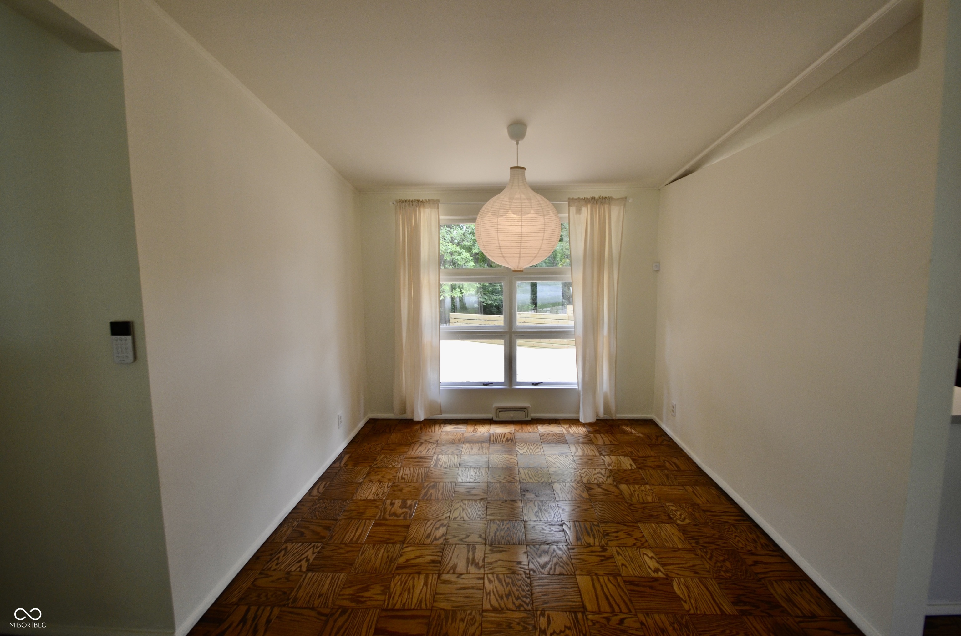 5811 Radnor Road Indianapolis, IN 46226 - Photo 9 of 45 Gallery Image 9
