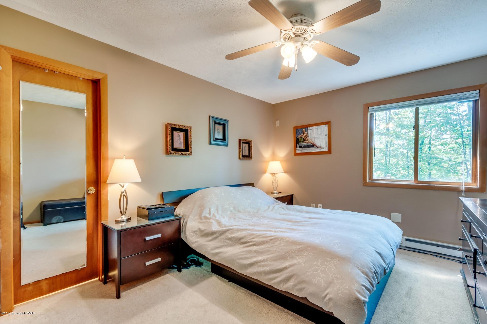 132 Carnforth Drive Bushkill, PA 18324 - Photo 18 of 43 20