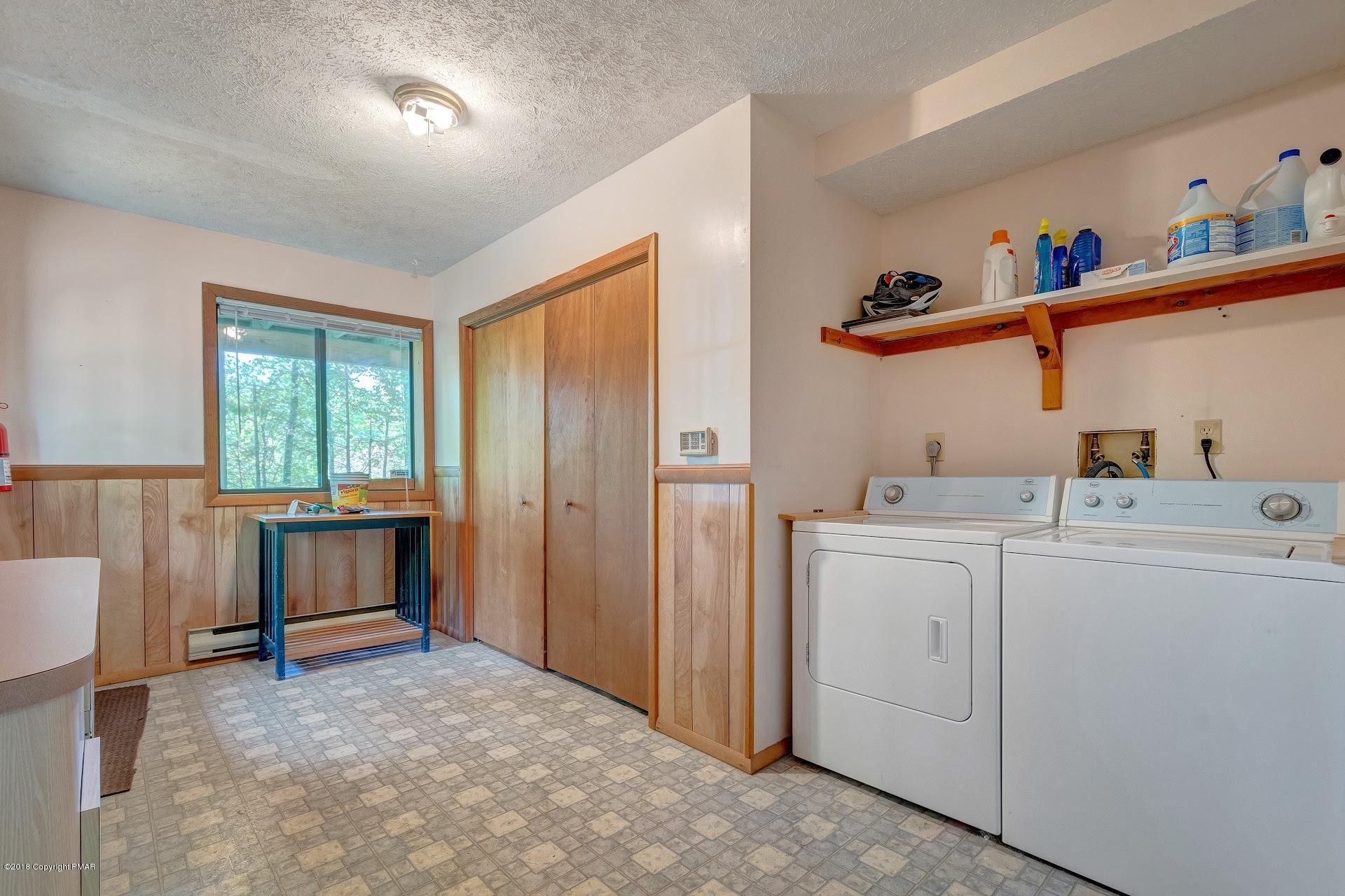 132 Carnforth Drive Bushkill, PA 18324 - Photo 34 of 43 38
