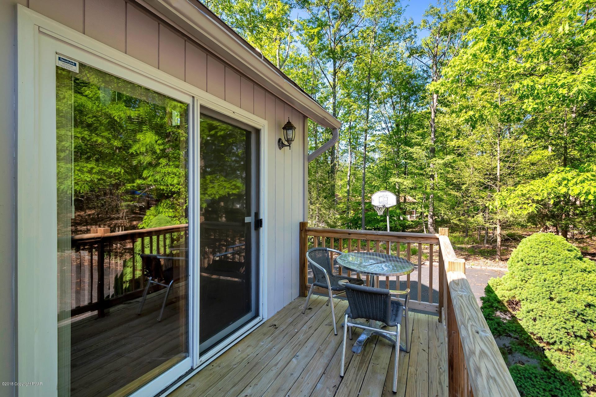 132 Carnforth Drive Bushkill, PA 18324 - Photo 37 of 43 34