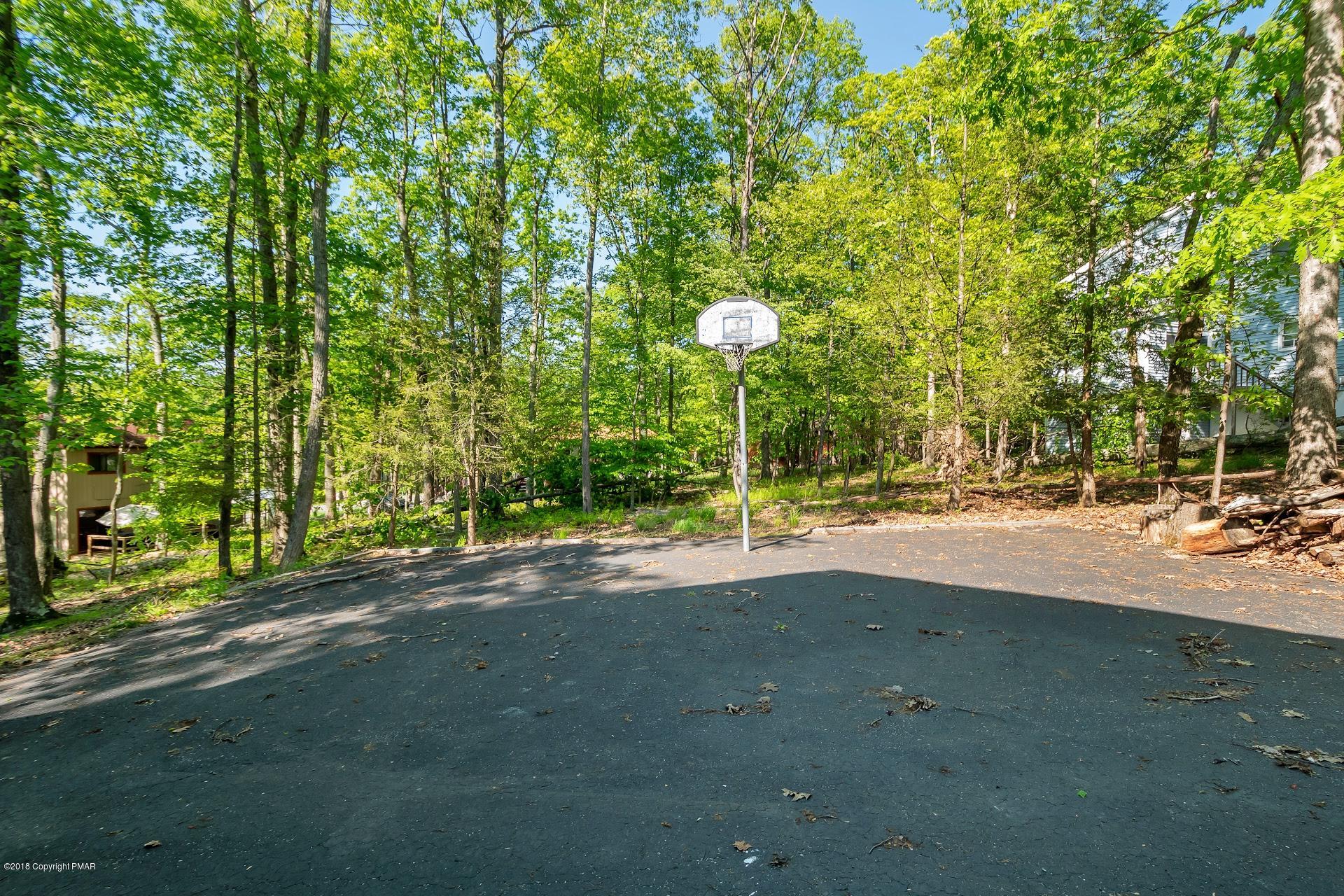 132 Carnforth Drive Bushkill, PA 18324 - Photo 40 of 43 30